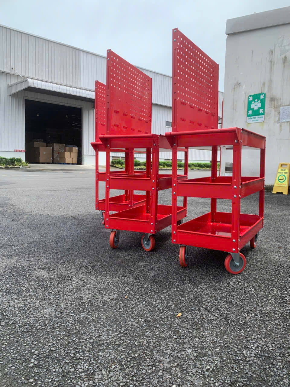 Tủ đồ nghề 7 ngăn chia khay, Tủ đồ nghề 5 ngăn 2 cánh, Xe đẩy 3 ngăn 1 ngăn kéo,Xe đẩy dụng cụ 3 ngăn, xe đây 3 ngăn npro, tủ đồ nghề. Các mẫu xe đẩy 3 ngăn kế hợp bảng treo, kệ treo khay nhưa